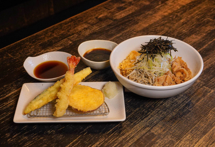 【1番人気】お好みのおそばと天ぷらのお得なセットメニュー