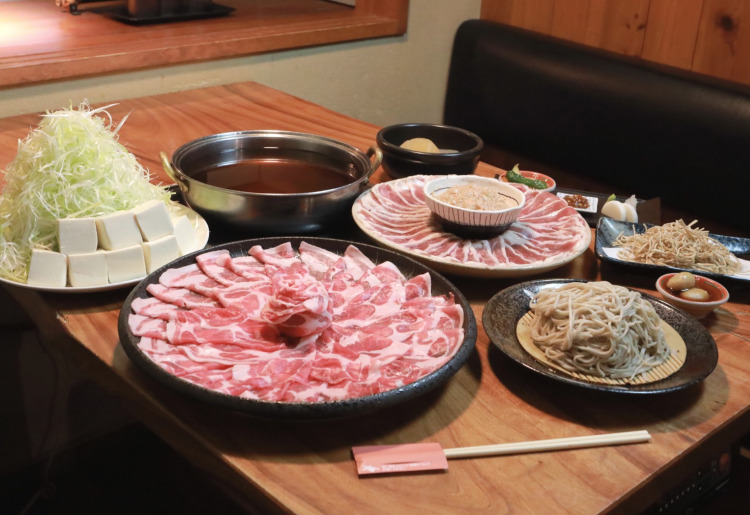 鴨と芋豚のネギしゃぶコース