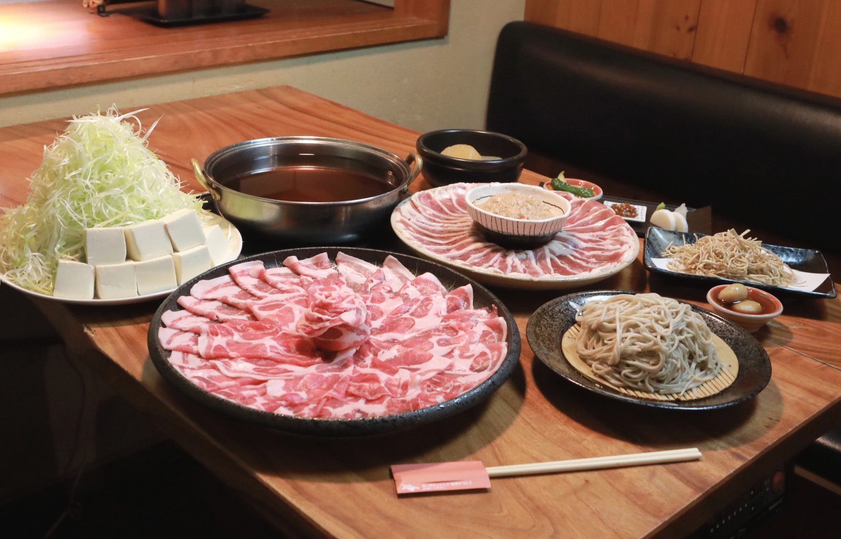 【宴会コース】大人気!ねぎ豚・鴨つみれしゃぶ コース。〆の十割そばが心とお腹を満たします。